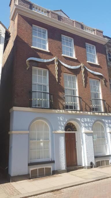 Beautiful Apartment In The Heart Of Rochester Rochester  Eksteriør billede